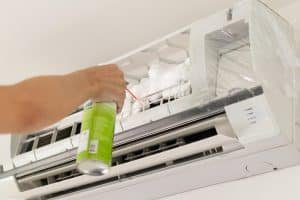 cleaning air conditioner